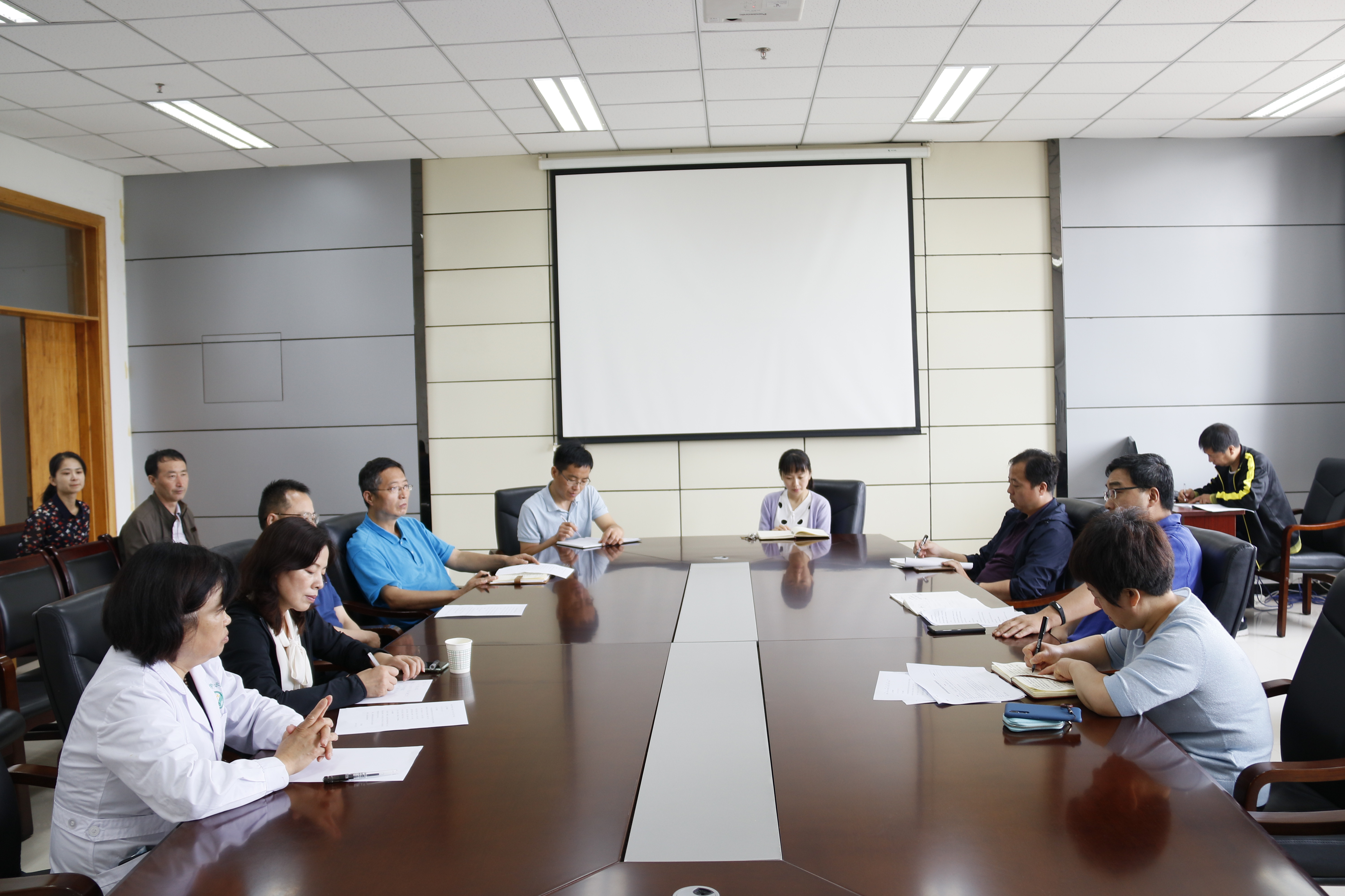 e9547fc9e397427c98faf43ab847f93a.jpg e9547fc9e397427c98faf43ab847f93a.jpg